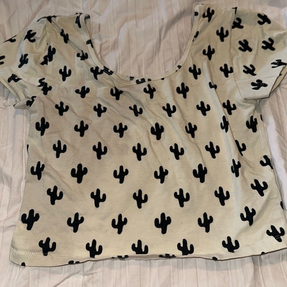Cactus crop top from forever 21 like new barely worn - Picture 1 of 1